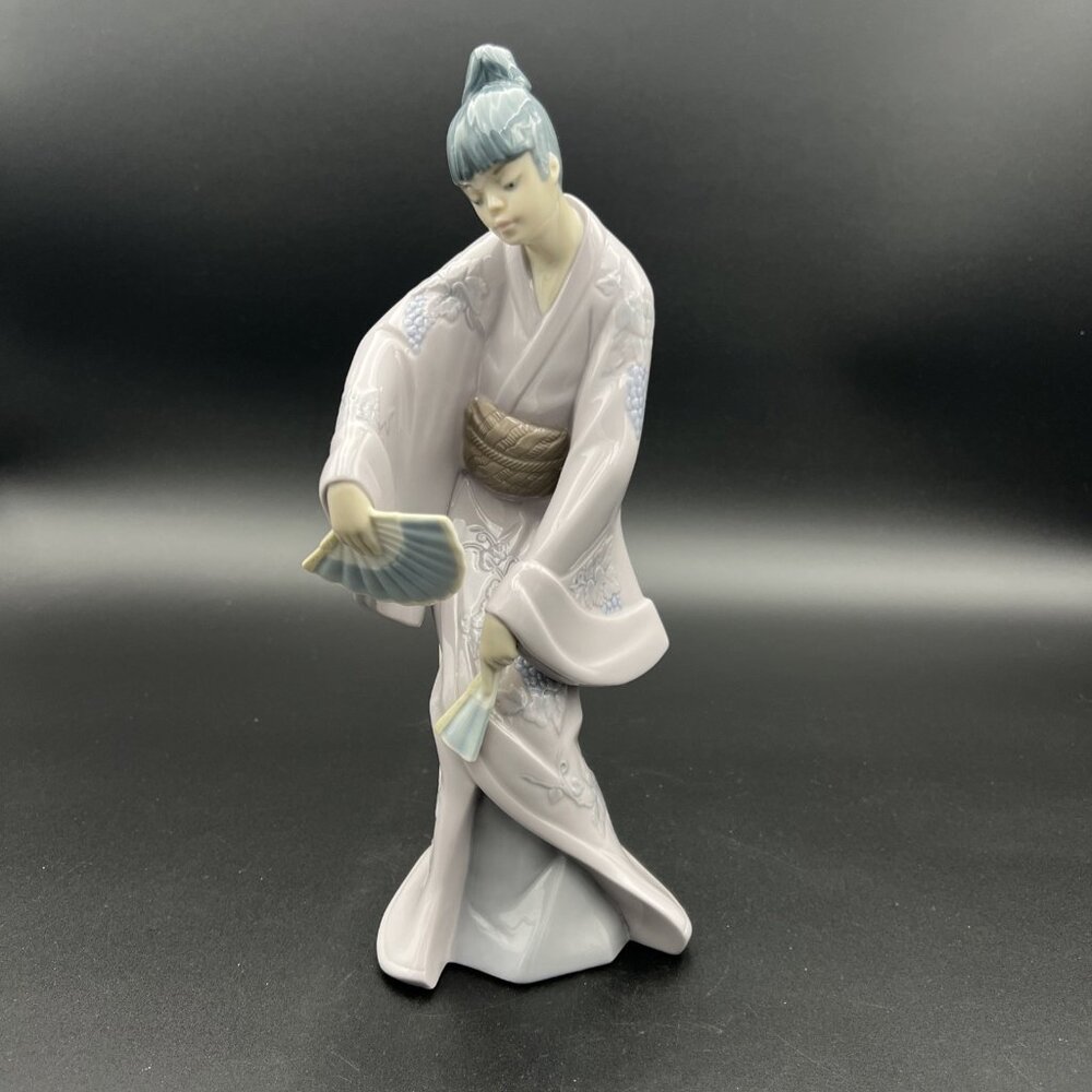 RARE Nao Lladro 1990 Love Dance Geisha w/ 2 Fans Figurine #1142 Rafael Lozano